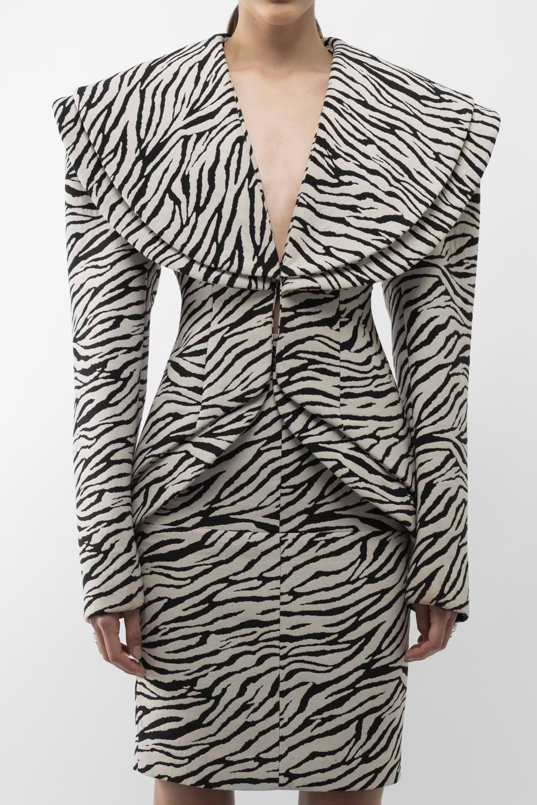 Twin Collar Blazer - Arakii