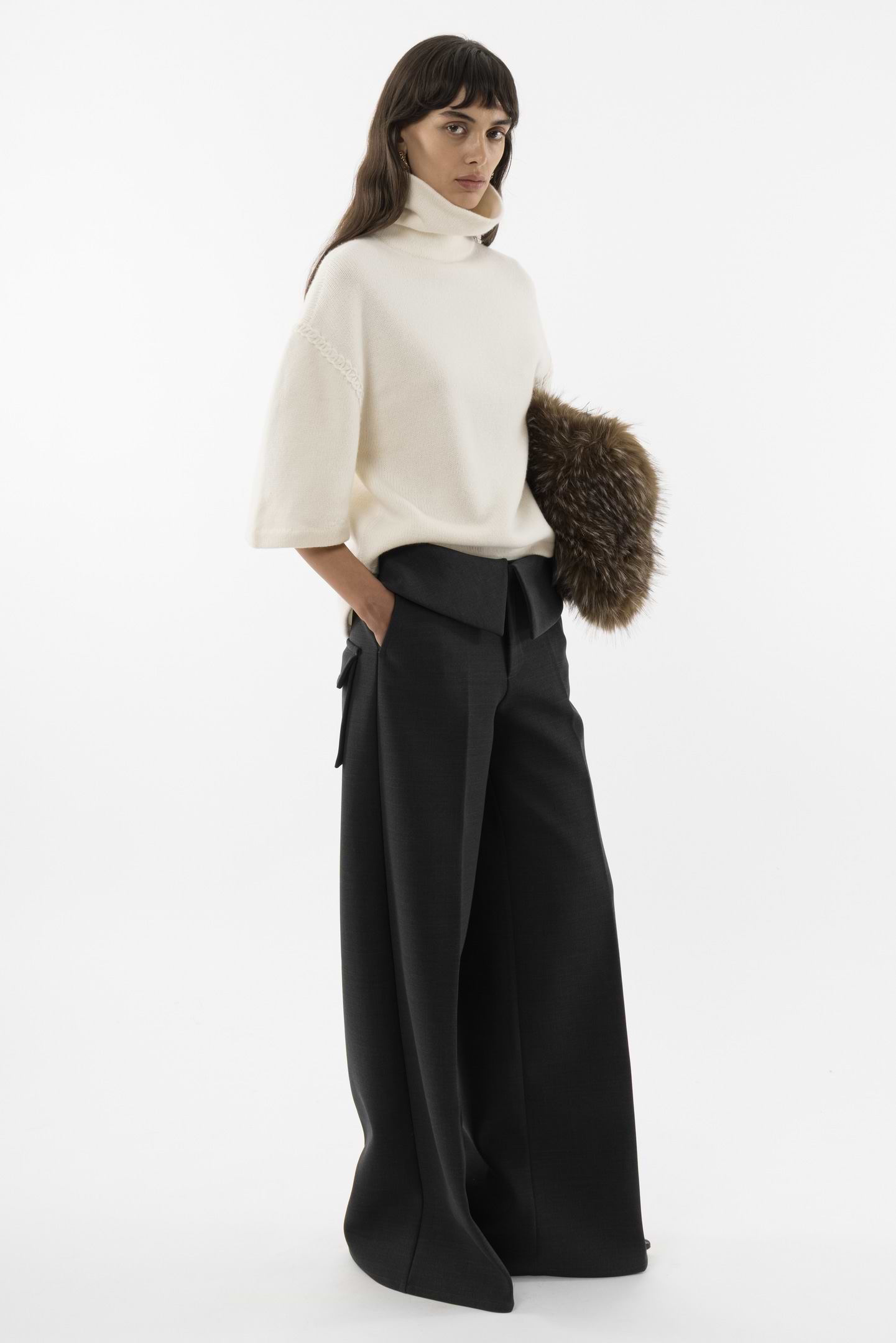 Structured Wool Pants - Arakii
