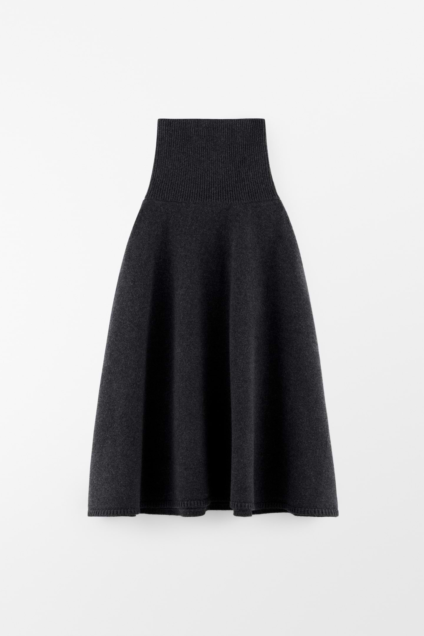 Knitted Flared Skirt - Arakii