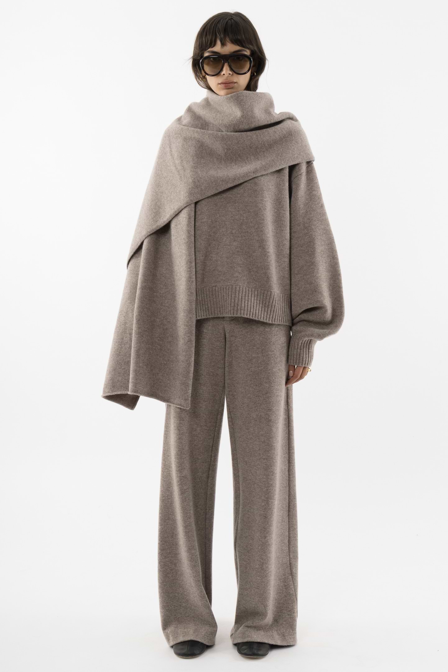 Knitted Sweater - Arakii