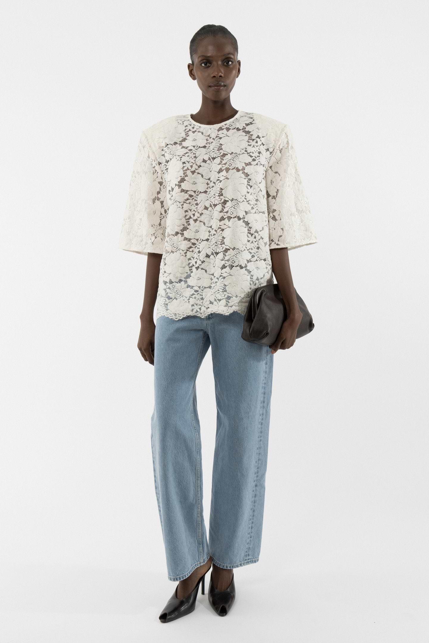 Velvet Lace T-shirt - Arakii