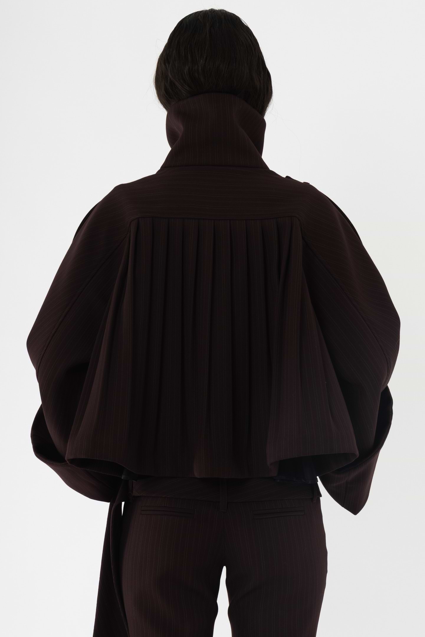 Short Pleat Jacket - Arakii