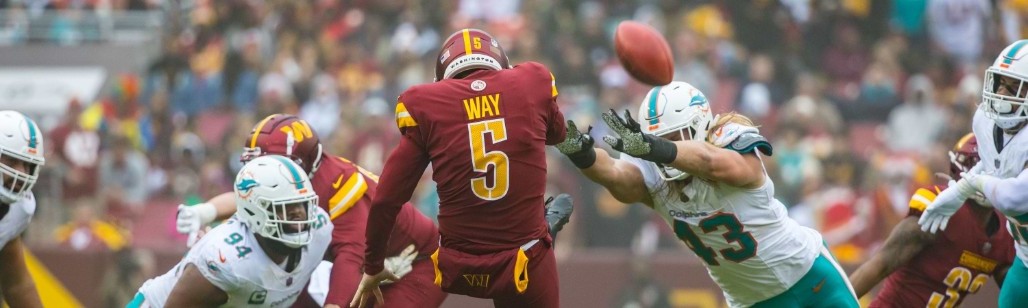 Dolphins Jason Maitre contra Commanders Way juego