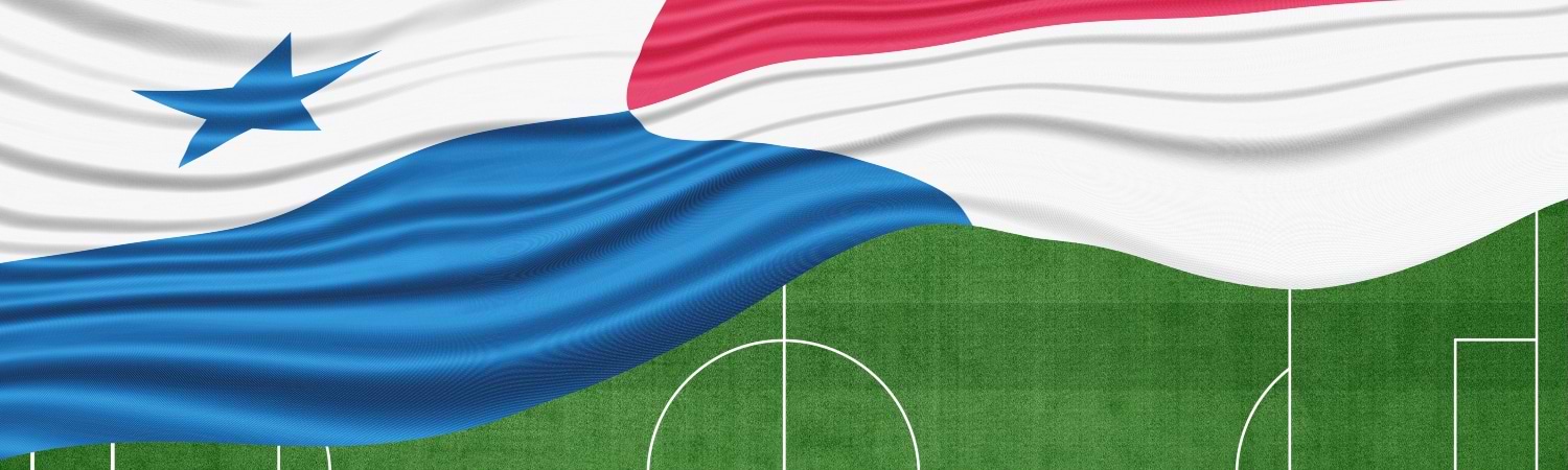 Selección Panamá bandera sobre campo de fútbol