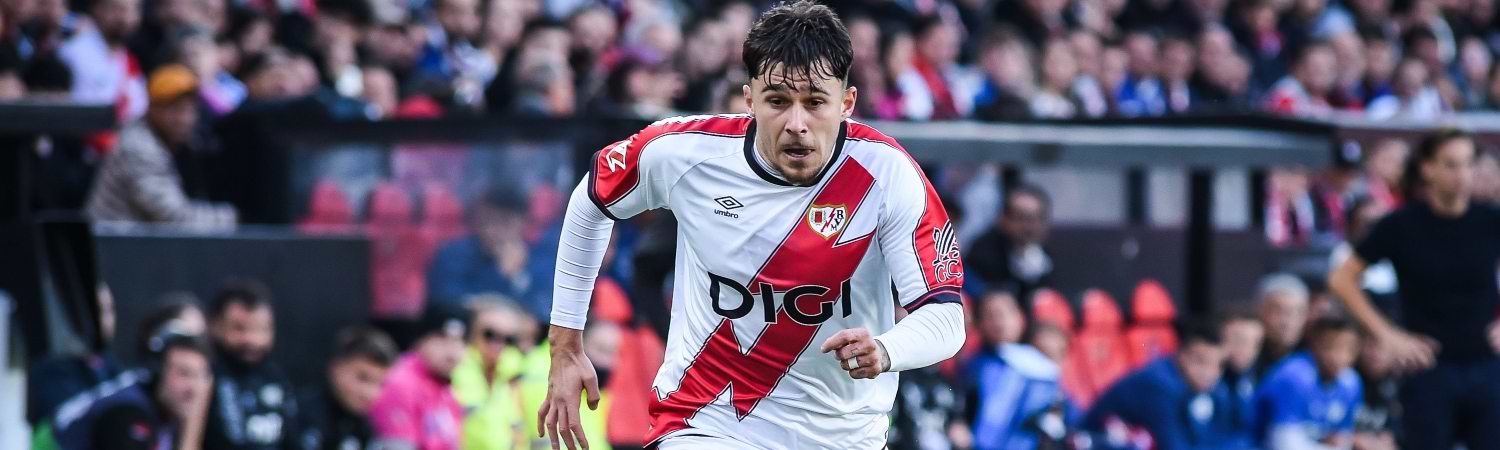 jugador del rayo vallecano en partido contra el real madrid