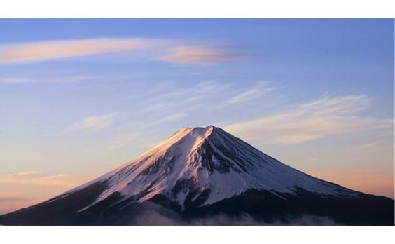 私たちはみな、富士山の麓に住んでいる。