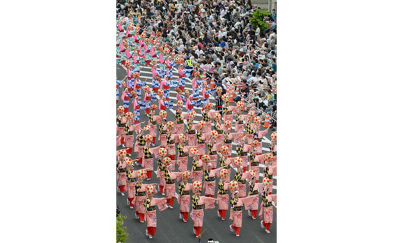 復興への思い熱く～

山形での東北六魂祭に26万人