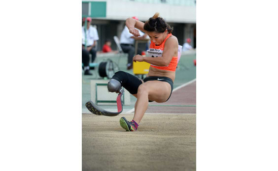 走る、跳ぶ、投げる！
2015ジャパンパラ陸上競技大会
（動画あり）