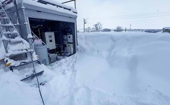 豪雪地帯の雪を溶かして発電。
一石三鳥を目指す「雪発電」の実証実験が成功