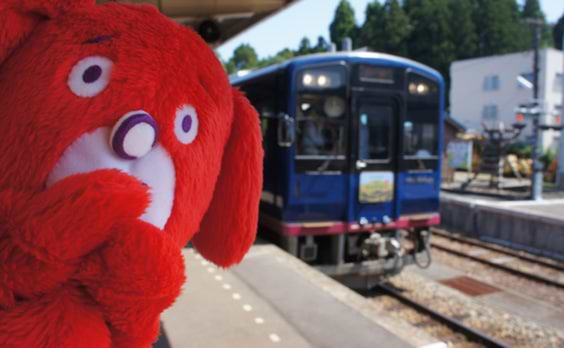能登の未来へ走れ――「のと鉄道の旅」をCMに。
広告小学校、被災地・穴水町で特別授業