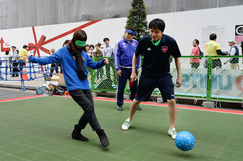 ブラインドサッカーの体験ブース