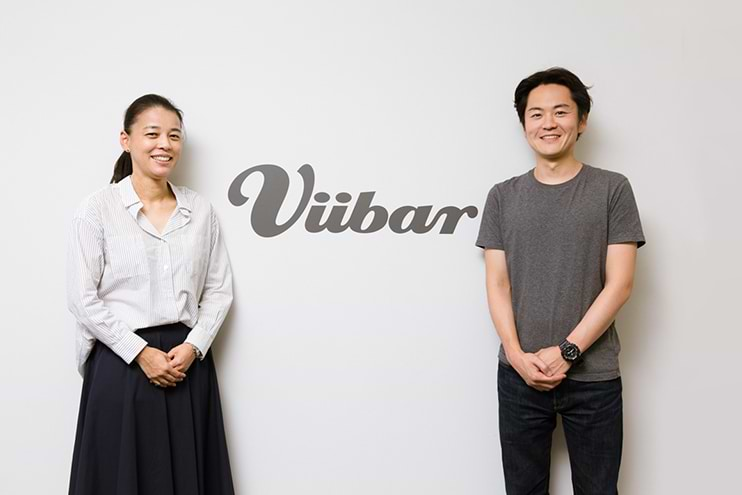 Viibar×電通対談　Viibar上坂優太代表（右）と電通デジタル郡司晶子執行役員（左）