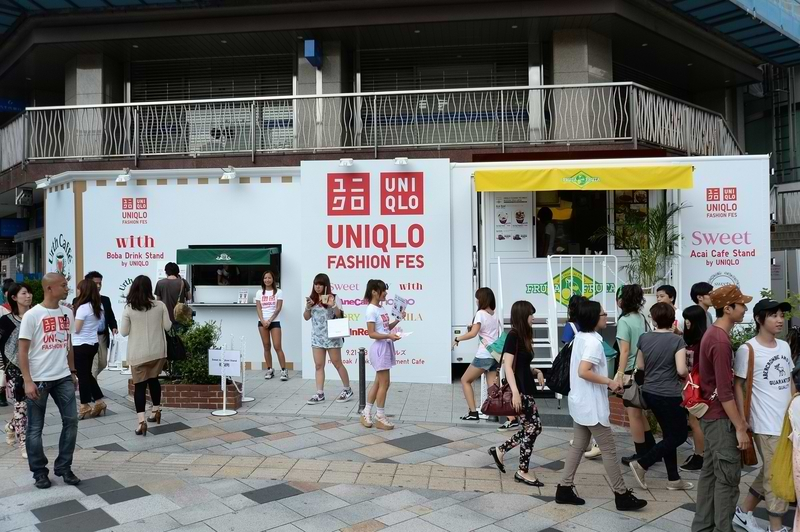 オーガニックコーヒーショップ「Urth Caffe(アースカフェ)」×『With』のドリンクスタンド「with Boba Drink Stand by UNIQLO」と「フルッタフルッタ」×『sweet』のスイーツスタンド「sweet Acai Bowl Stand by UNIQLO」のキッチンカー