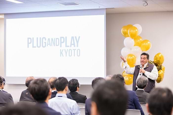 Plug＆PlayCEOのプレゼンテーション