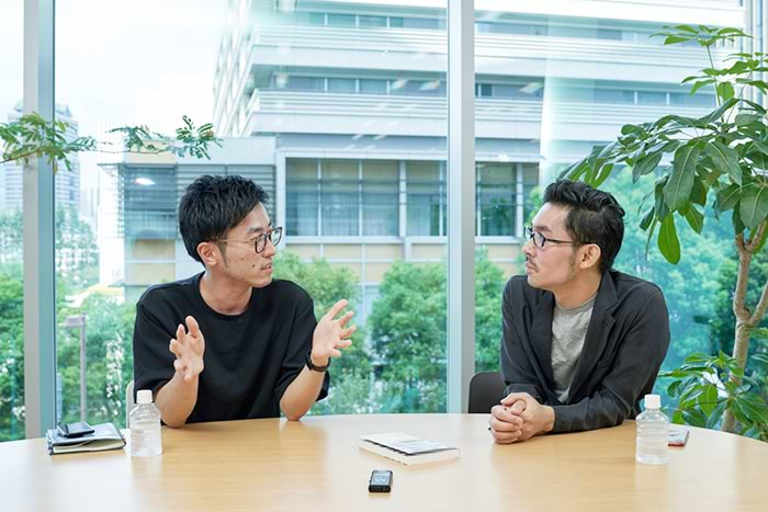 NewsPicks佐々木紀彦氏（右）と電通ソリューション開発センター工藤拓真氏