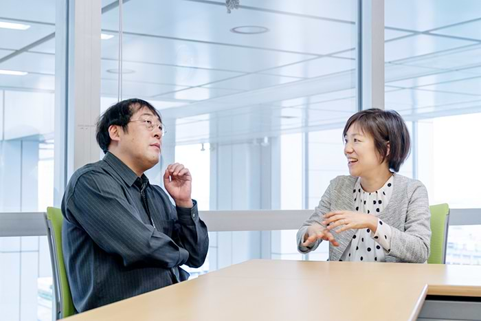 黒木彰一氏（フジテレビ）と北風祐子氏（電通）