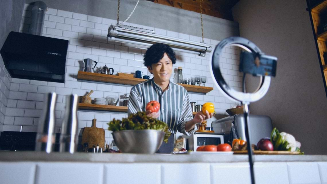 新テレビCM「夢見る 宝くじ」編「夢見ることは、未来へと繋がっている。with DREAMで、行く。」