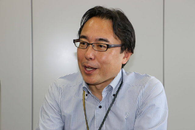 朝岡崇史氏