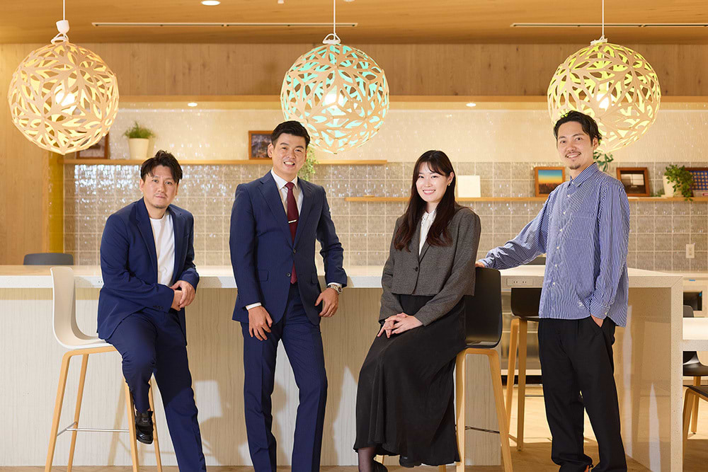 左からDDGC 小野寺氏、GumGum Japan 土居氏、DDGC 中村氏、ABEMA 綾瀬氏