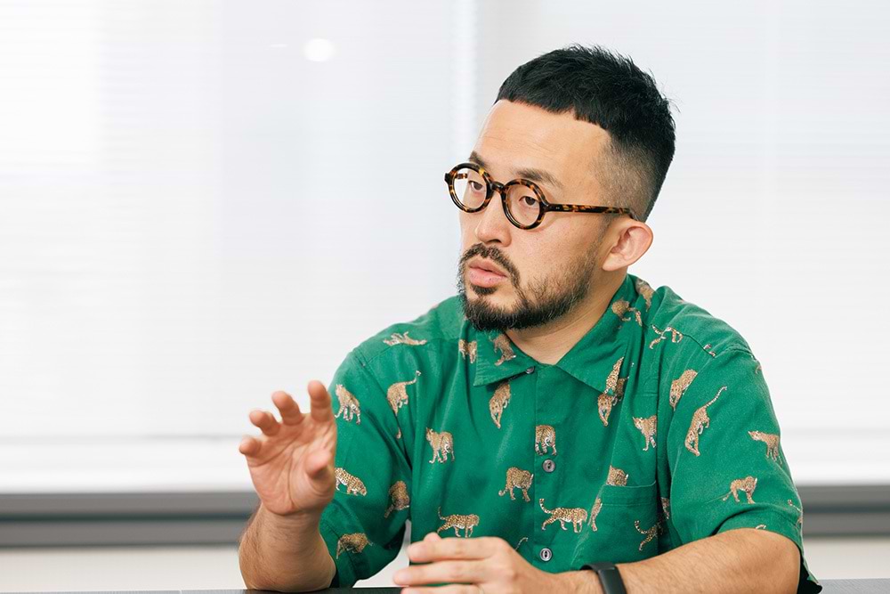 尾上氏