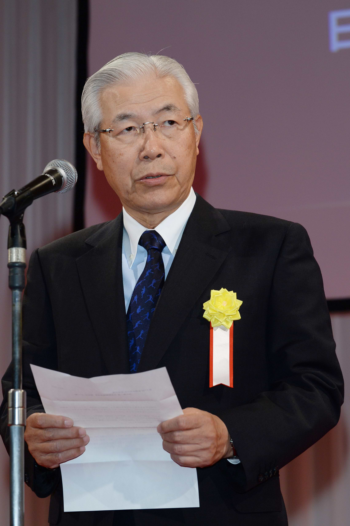 白石興二郎会長 （読売新聞東京本社社長）