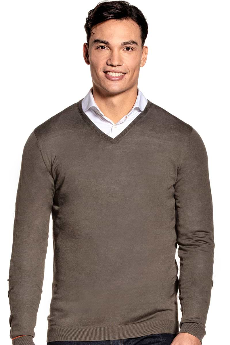 Extra long V Neck sweater for men made of Merino wool in Green