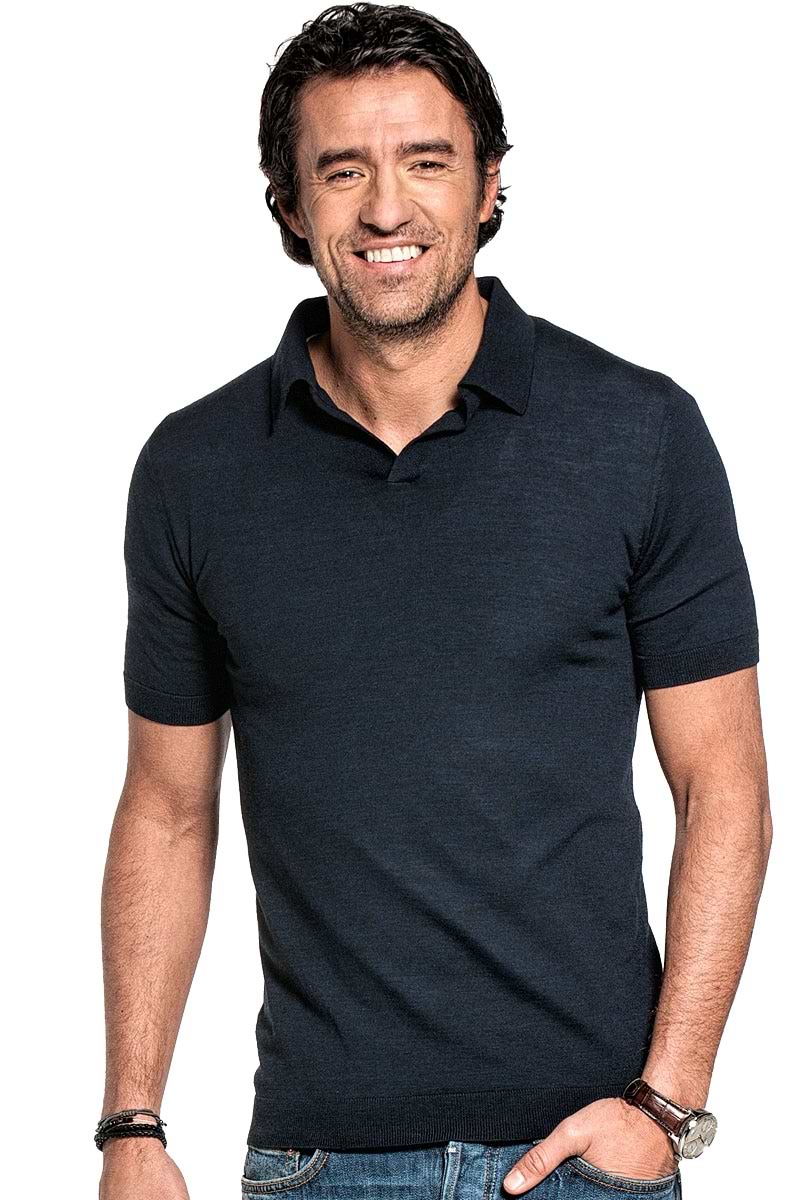 Polo without buttons for men made of Merino wool in Dark blue