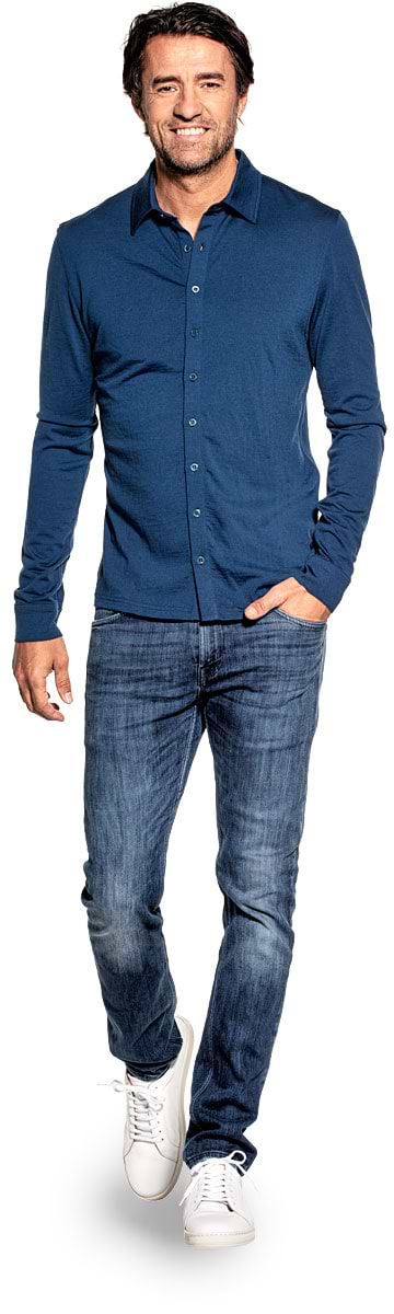 Shirt Button Up voor mannen gemaakt van merinowol in het Helderblauw