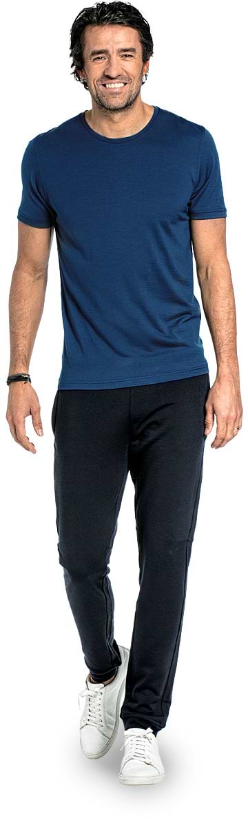 Shirt Round Neck voor mannen gemaakt van merinowol in het Helderblauw