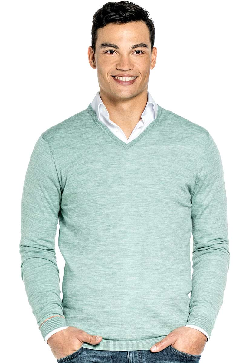 Extra long V Neck sweater for men made of Merino wool in Light green