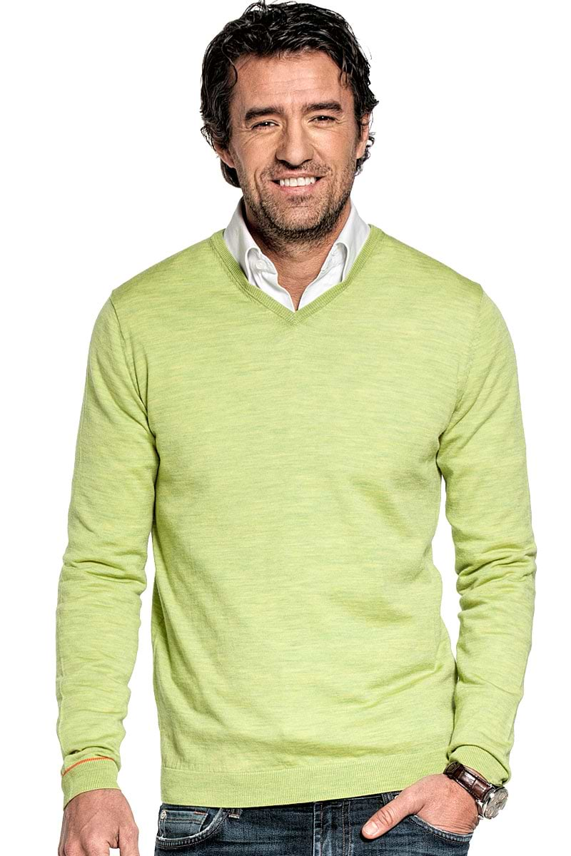 V-Neck sweater for men made of Merino wool in Bright green