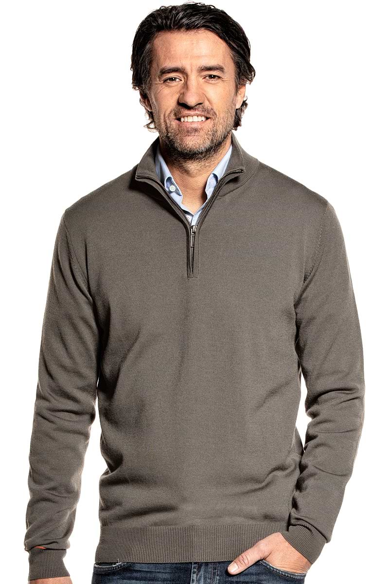 Half zip sweater for men made of Merino wool in Green