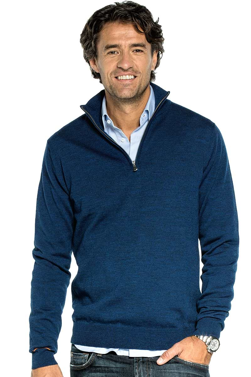 Half zip sweater for men made of Merino wool in Blue