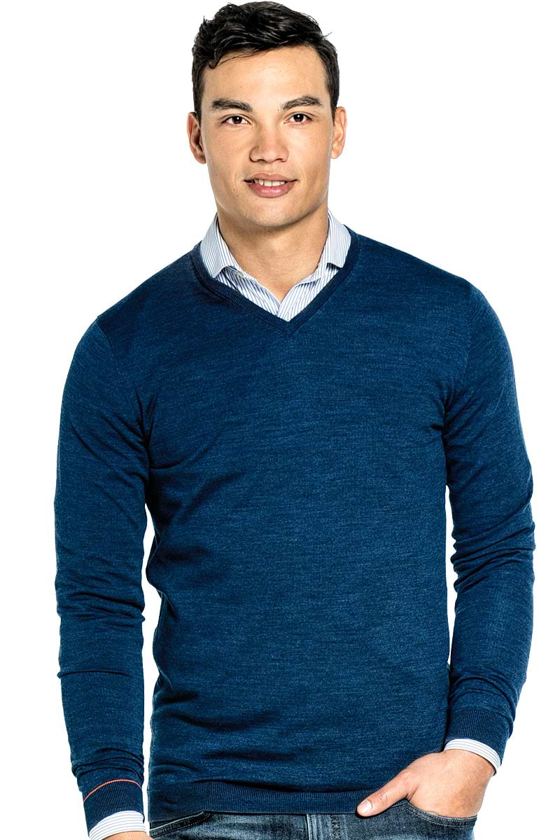 Extra long V Neck sweater for men made of Merino wool in Blue