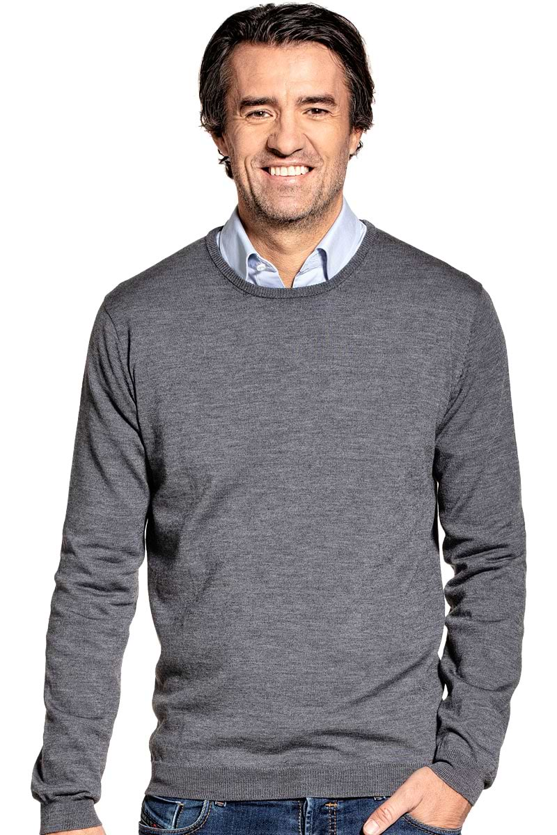 Yak wool crew neck sweater for men made of Merino wool in Dark grey